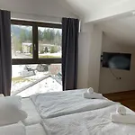 Apartment Bergstories Wald am Arlberg
